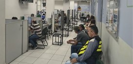 Foto de eleitores na CAE Contorno /BH - TREMG