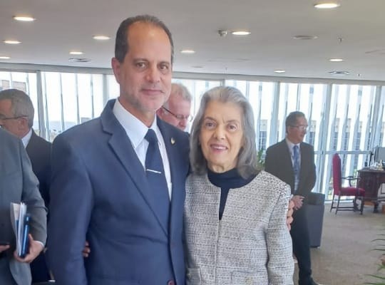 Desembargador Júlio César Lorens e ministra Cármem Lúcia