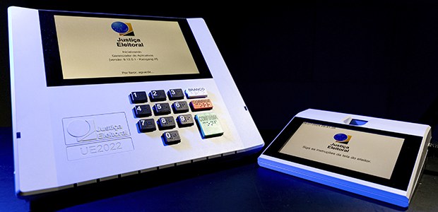 Foto de urna eletrônica modelo 2022