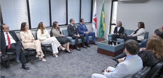 Desembargadores Júlio Lorens e Ramom Tácio, ministra Cármem Lúcia