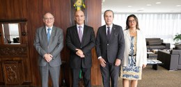 Des. Paulo Tamburini, Ministro Alexandre de Moraes, des. Maurício Soares e Glória Araújo.