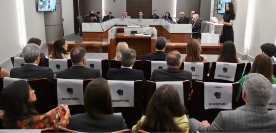 Desembargador Júlio César Lorens, procurador José Jairo Gomes e desembargador Ramom Tácio