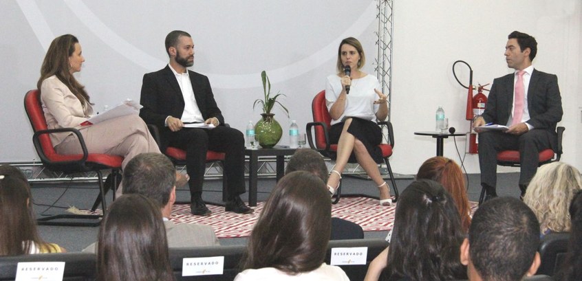 TRE-MG Terceiro Turno - Participação feminina na política. Foto: Cláudia 
Ramos - CCS/TRE-MG