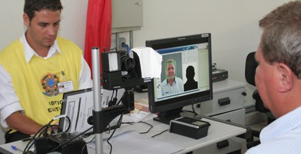 TRE-MG cadastramento-biometrico-4 TRE-MG cadastramento eleitoral biométrico - foto: Cláudia Ramos - ASCOM/TRE-MG