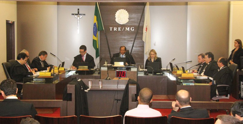 TRE-MG corte-22-09-2015 TRE-MG Sessão plenária - Desembargador Paulo Cézar Dias - Foto: Cláudia Ramos CCS/TRE-MG