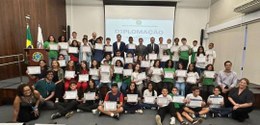 Foto da diplomação do CAMIR 2025
