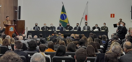 Foto da posse do des. Mauricio Soares