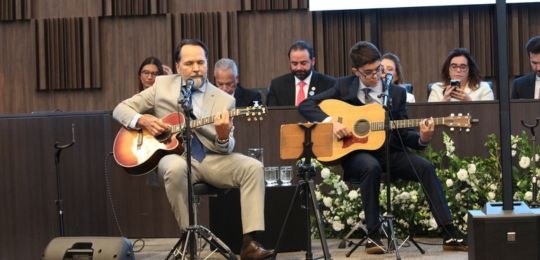 Posse des. Ramom Tácio apresentação musical