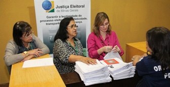 TRE-MG registro de candidaturas Registro de candidaturas no TRE-MG para as Eleições 2014.