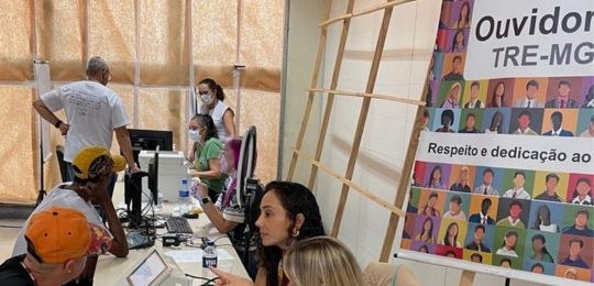 Atendimento da Ouvidoria na Rua de Direitos