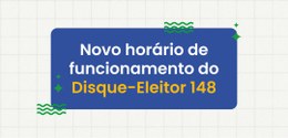 Banner retangular com fundo cinza claro e um quadriculado cinza. No centro, há um retângulo azul...