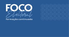 Logomarca do FOCO Eleitoral sobre fundo azul escuro.
